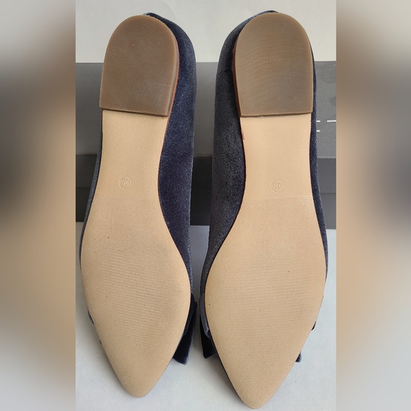 Womens velvet pointed ballet flats w/ bows - Picture 6 of 9